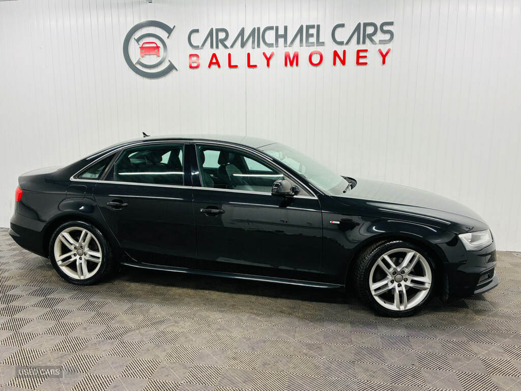 Audi A4 2.0 Tdi 150 S Line Black