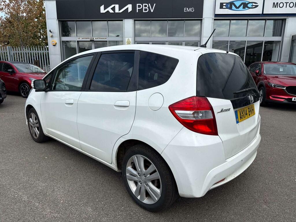 Honda Jazz Es Plus White #4