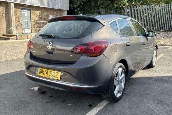 Vauxhall Astra Estate 1.3 Cdti Ecoflex Design 2014 Silver #8