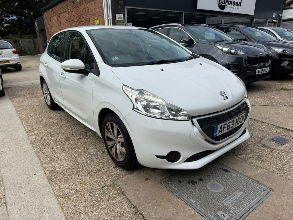 Peugeot 208 Access White #5