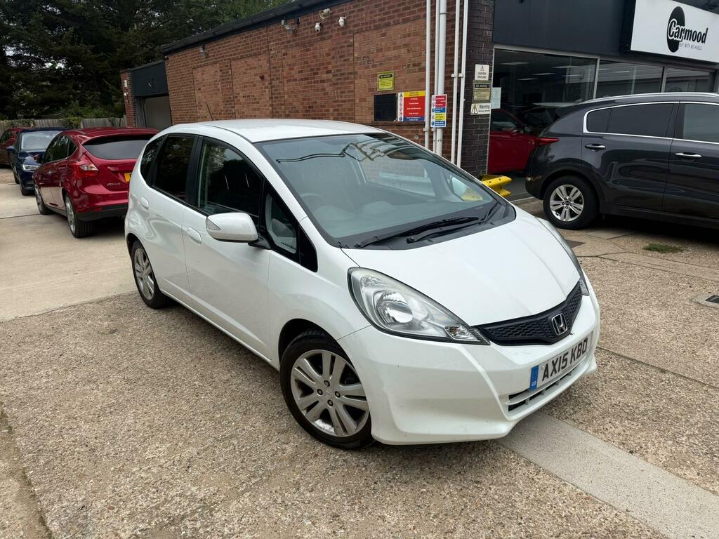 Honda Jazz Es Plus White #5