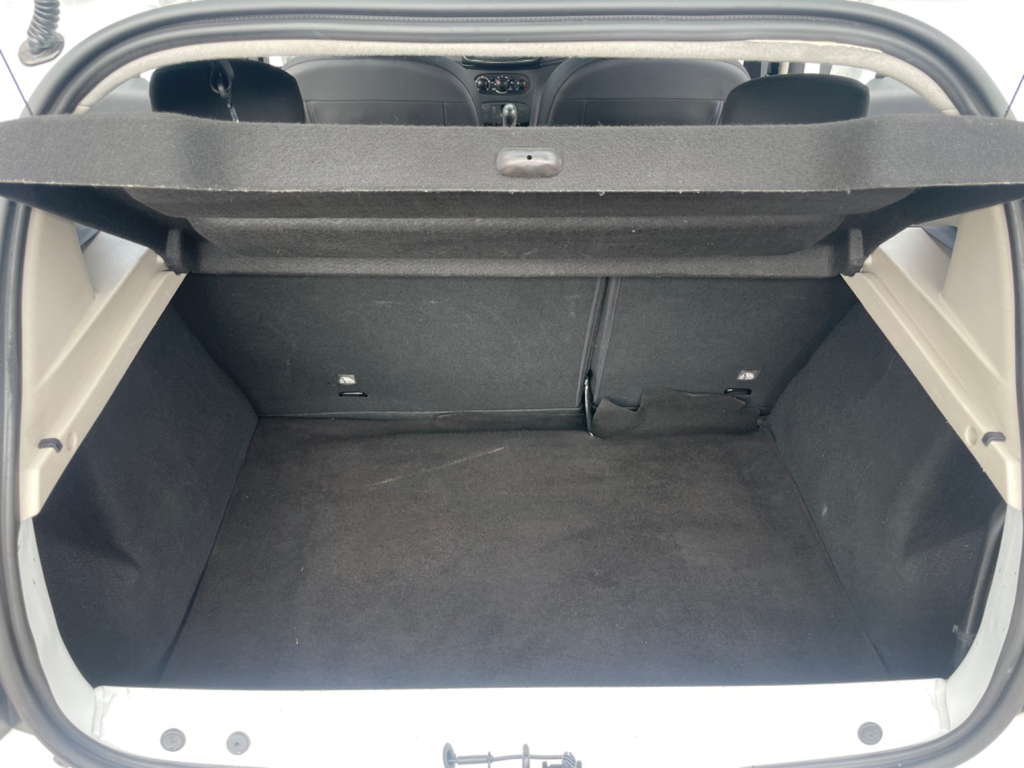 Dacia Sandero 0.9 Essential Tce 90 Bhp Black #11