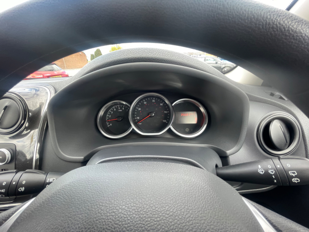 Dacia Sandero 0.9 Essential Tce 90 Bhp Black #13