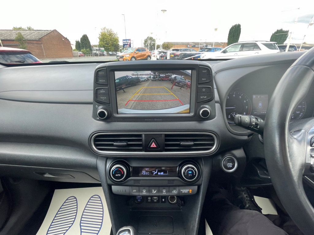 Hyundai Kona Se Orange #16