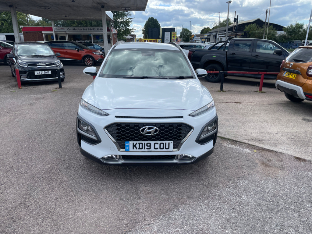 Hyundai Kona Premium White #2