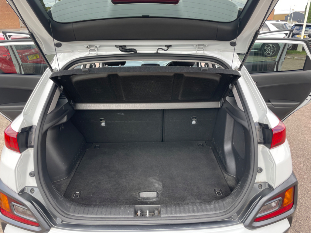 Hyundai Kona Se Orange #11