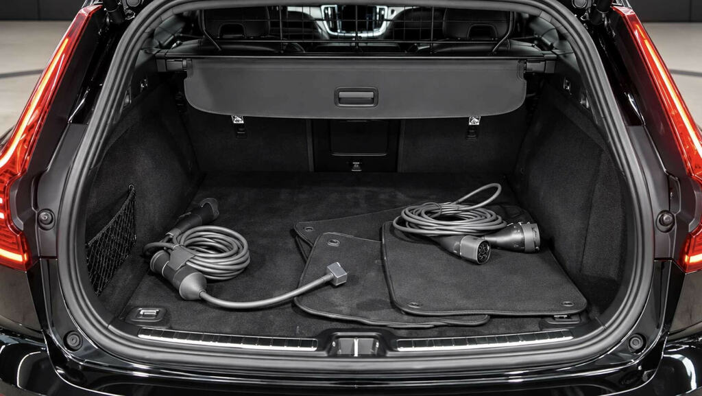 Volvo V60 2.0 B3p Momentum Grey #13