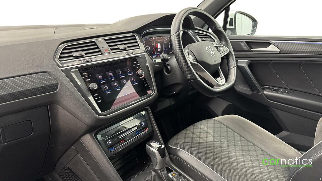 Volkswagen Tiguan R-line White #4
