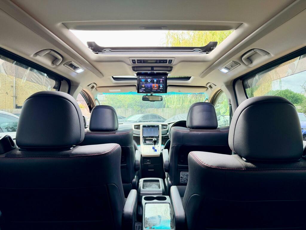 Toyota Vellfire Mpv White #13