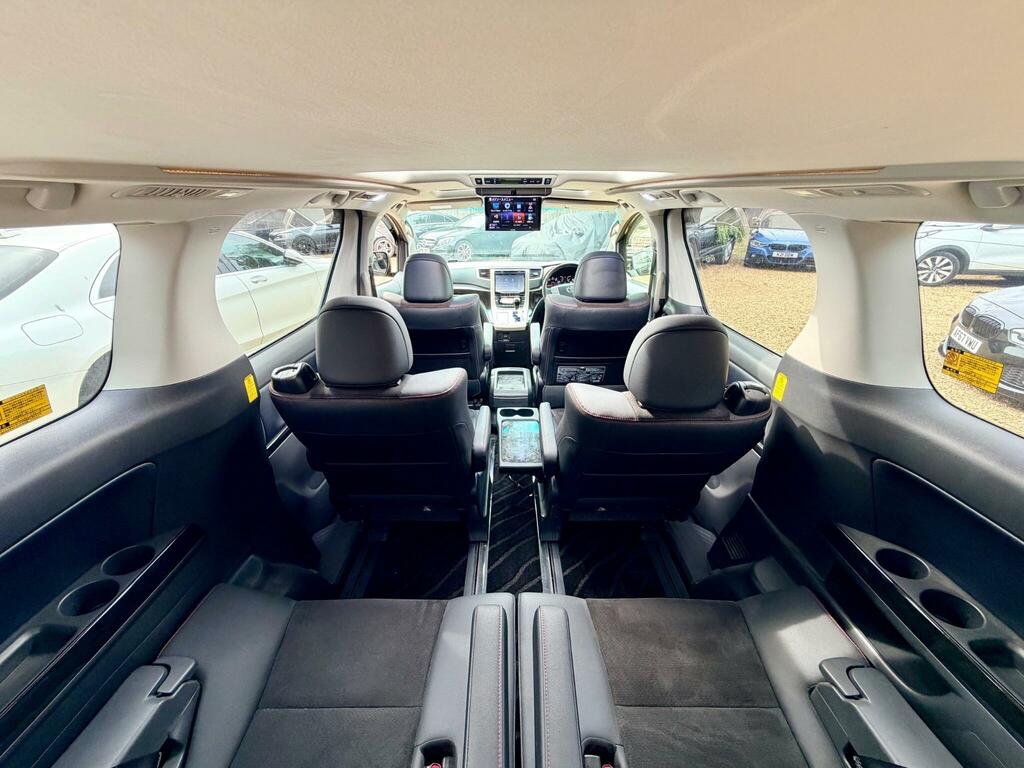 Toyota Vellfire Mpv White #14