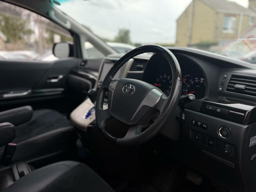 Toyota Vellfire 2.4 Z Golden Eyes Black #3