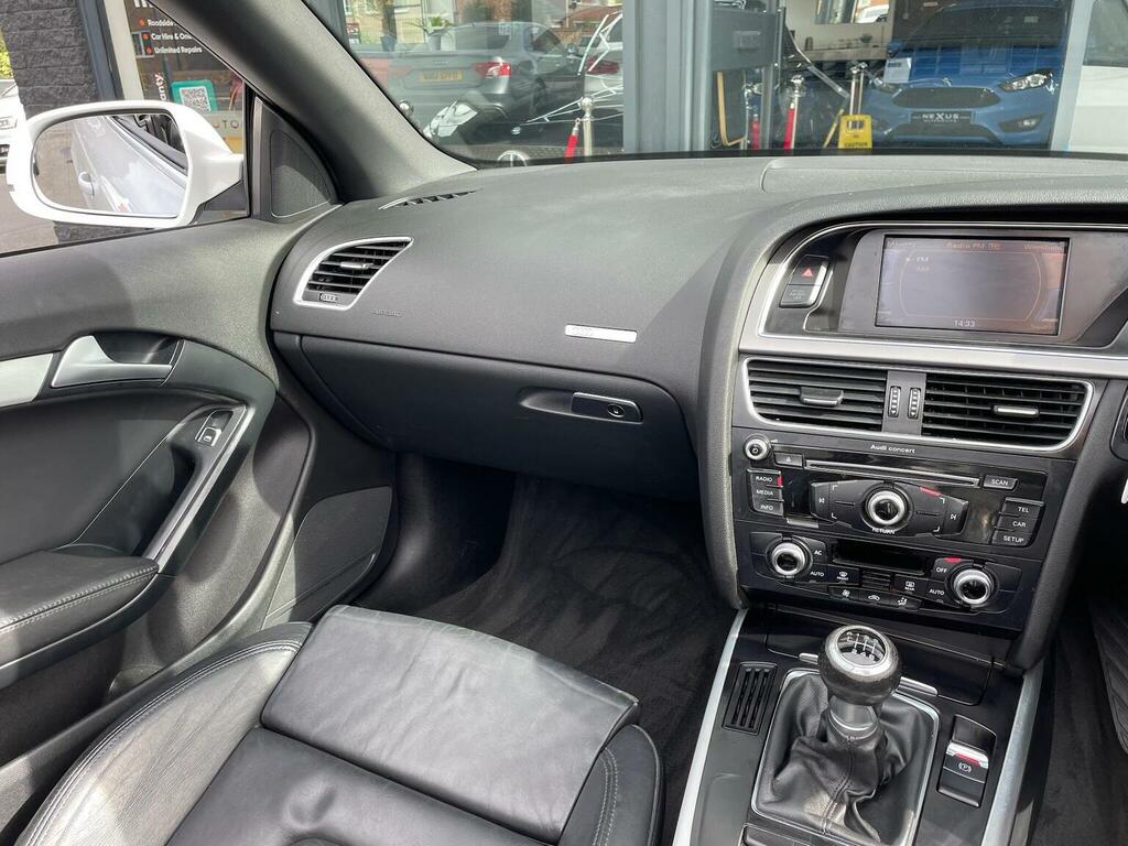 Audi A5 Coupe 2.0 Tdi Black Edition 201262 White #20