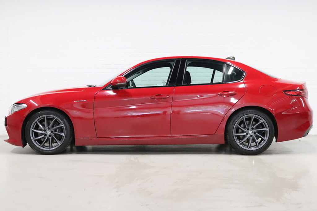 Alfa Romeo Giulia T Veloce Red #5