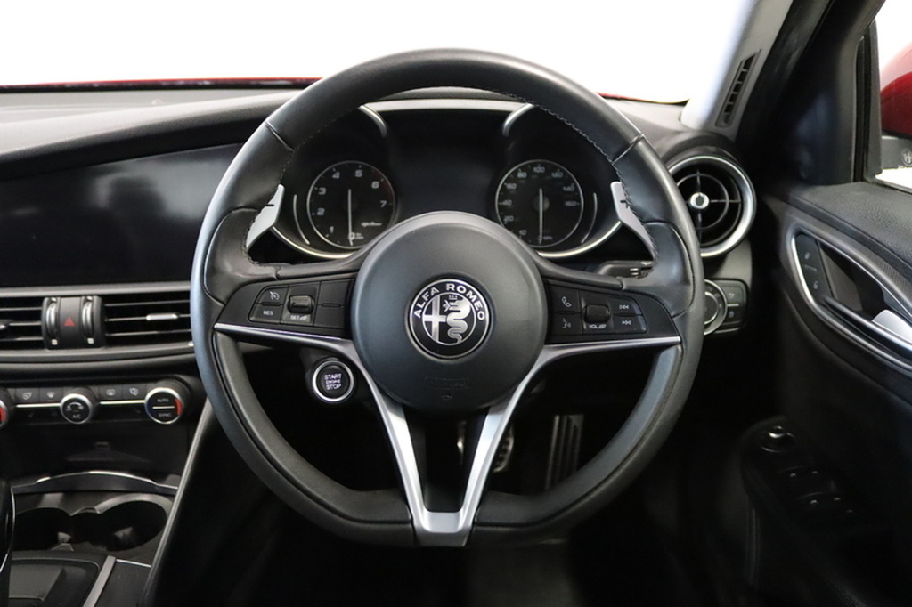 Alfa Romeo Giulia  White #12