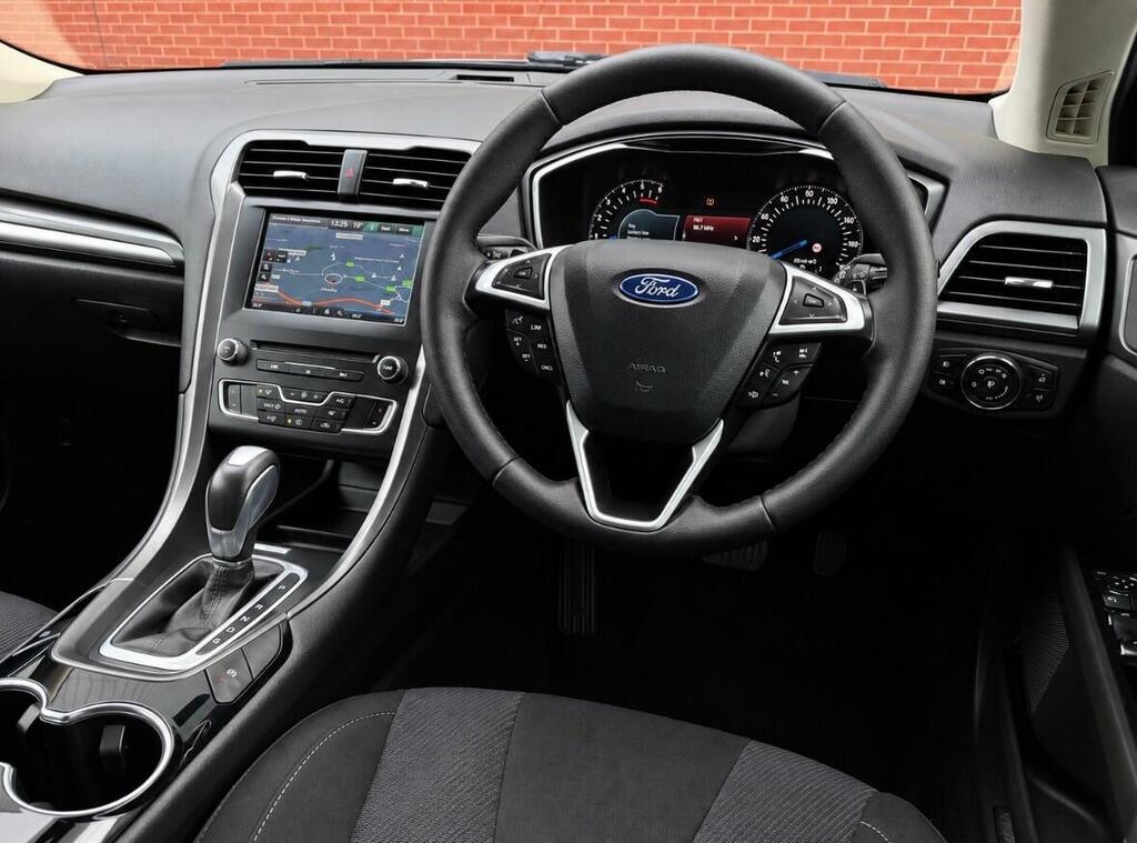 Ford Mondeo Titanium Silver #2