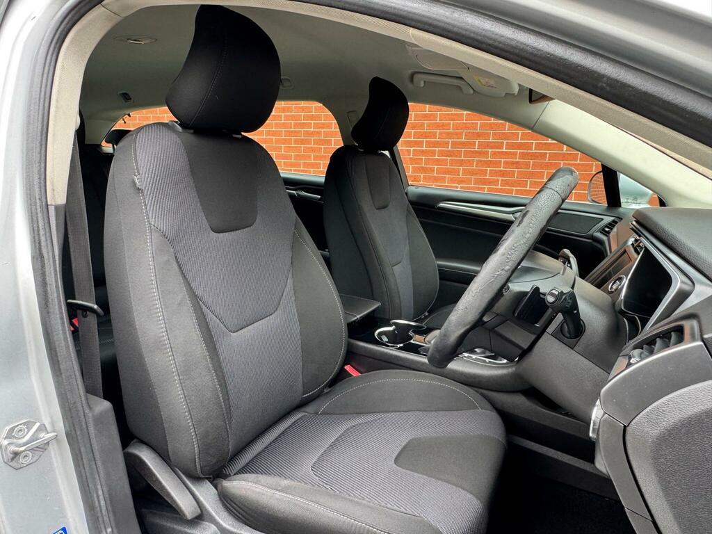 Ford Mondeo  Grey #39