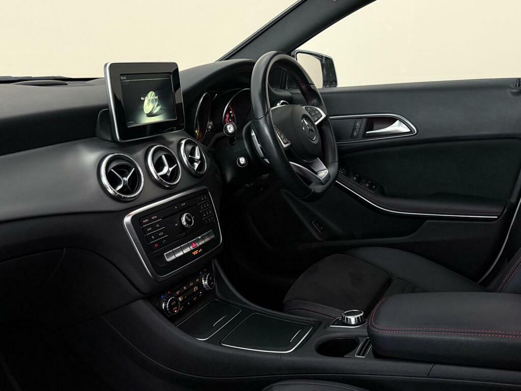 Mercedes-Benz CLA Class 2.1 Cla220d Amg Line Coupe 7G-dct Euro White #4