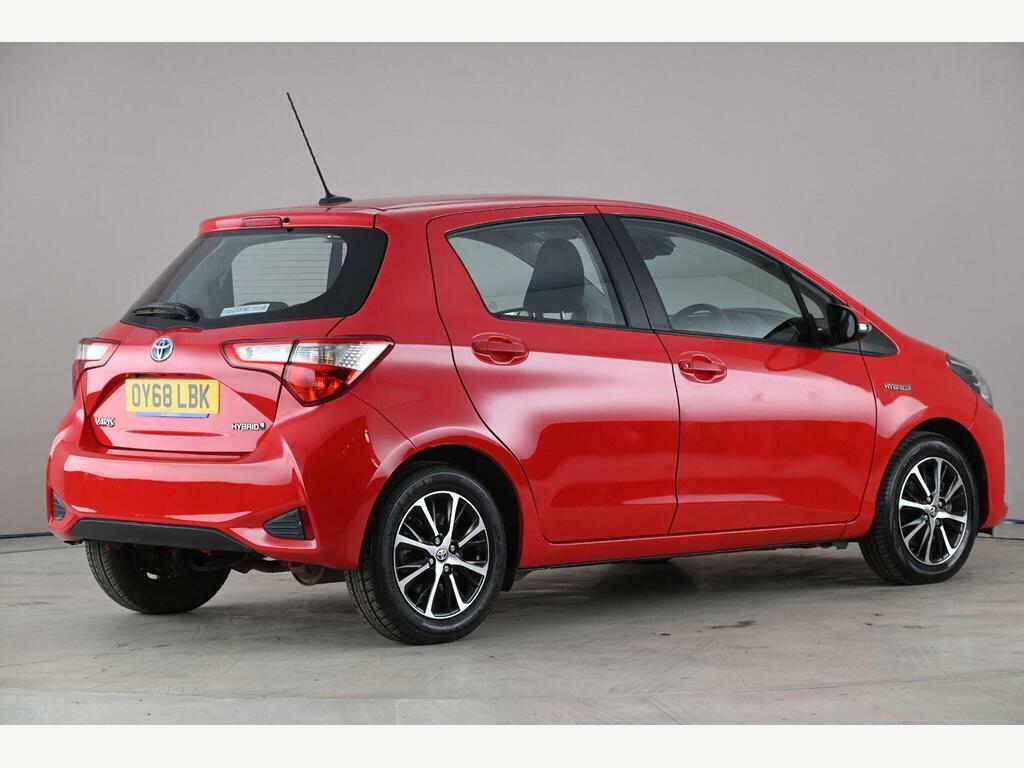 Toyota Yaris Hatchback Black #3