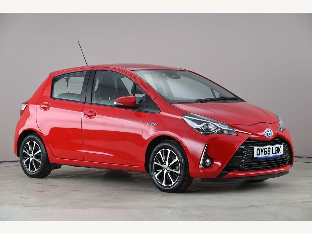 Toyota Yaris Hatchback Black #1