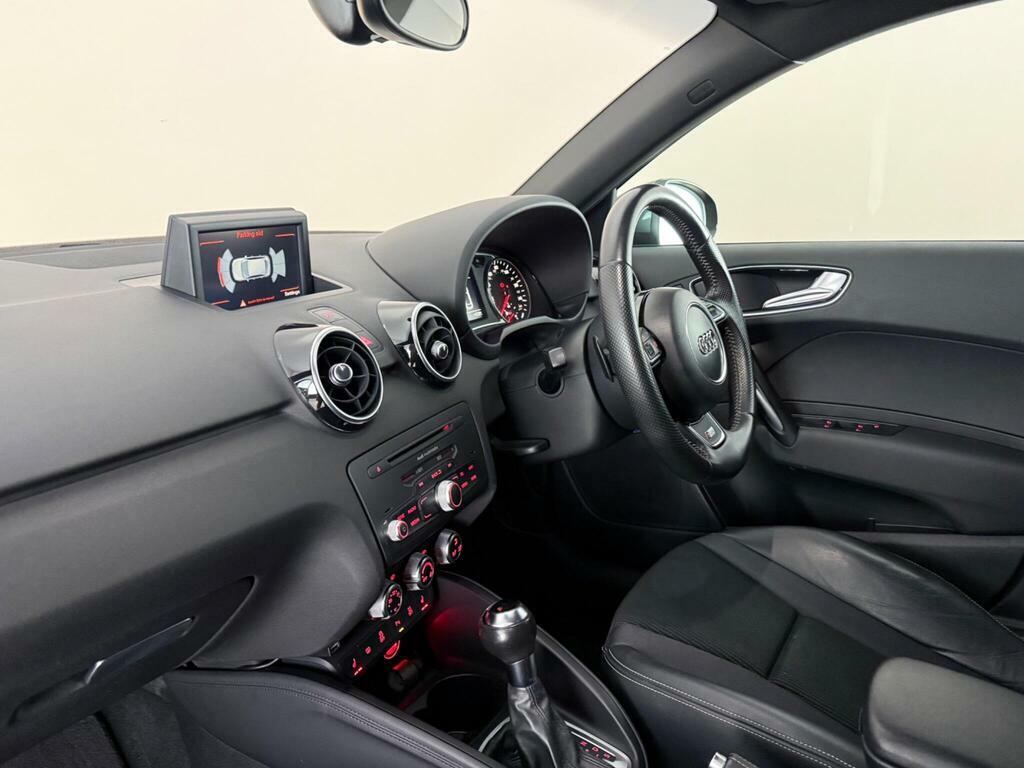 Audi A1 1.4 Tfsi Cod Black Edition Sportback S LV63UUA Grey #4