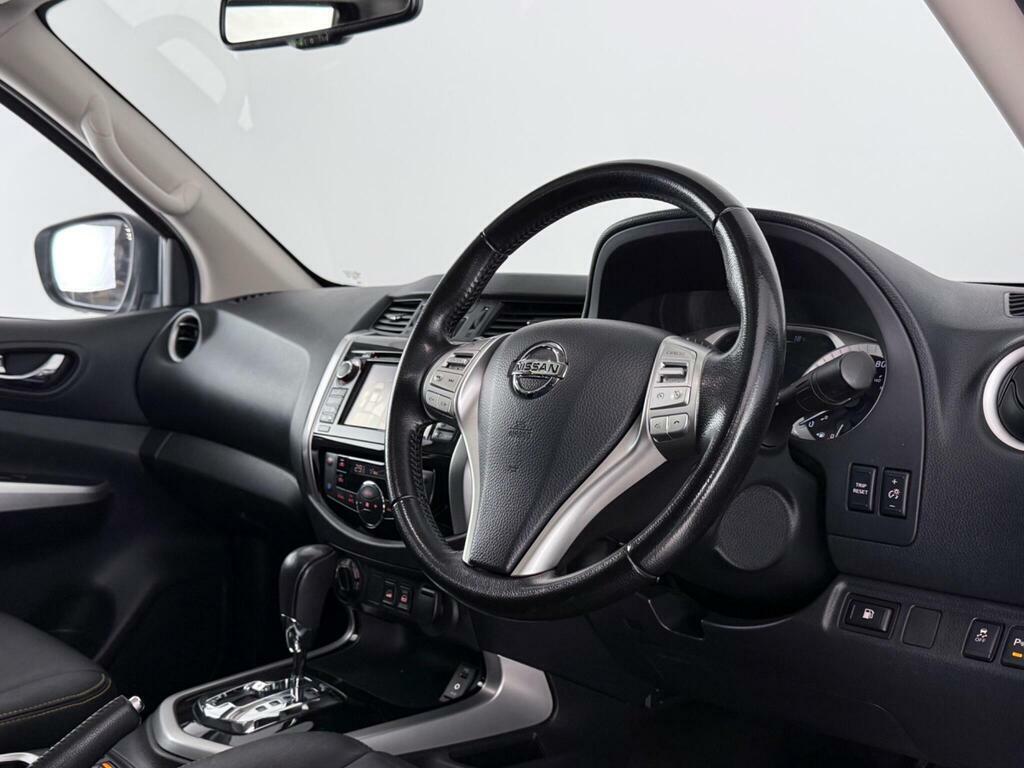 Nissan Navara 2.3 Dci N-guard Pickup Double Cab Grey #3