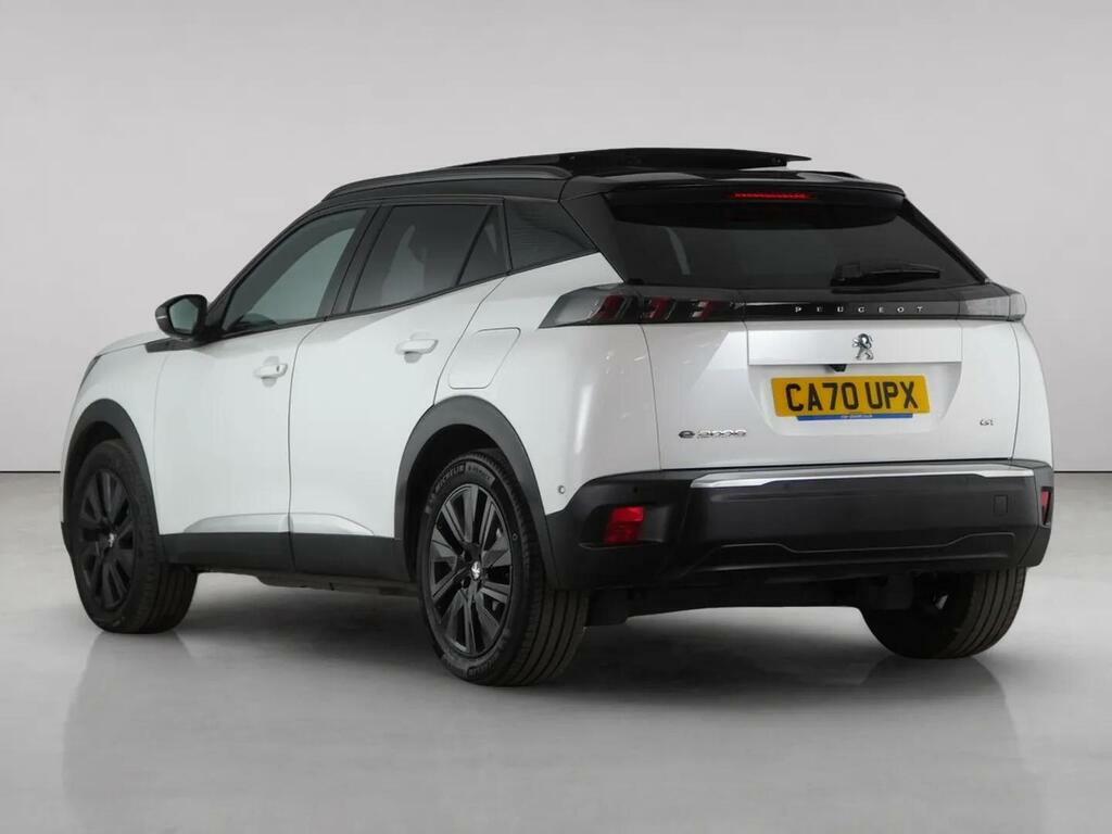 Peugeot e-2008 50Kwh Gt Suv 136 Ps White #6