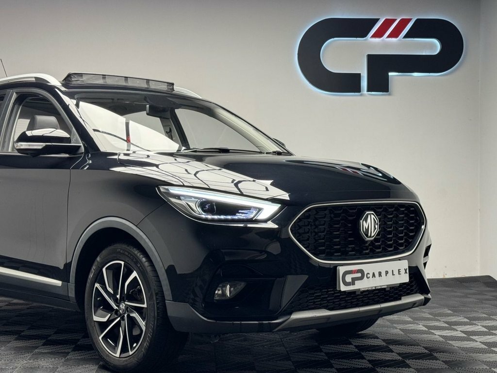 MG ZS 1L Exclusive Black #5