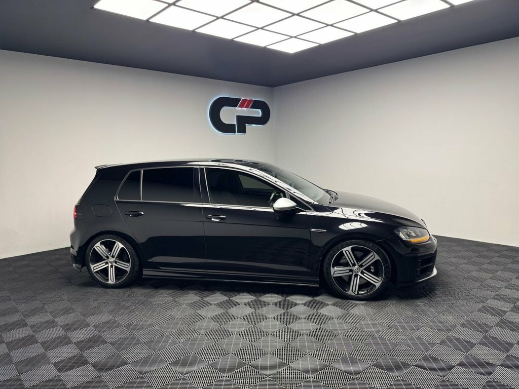 Volkswagen Golf 2L R Black #6