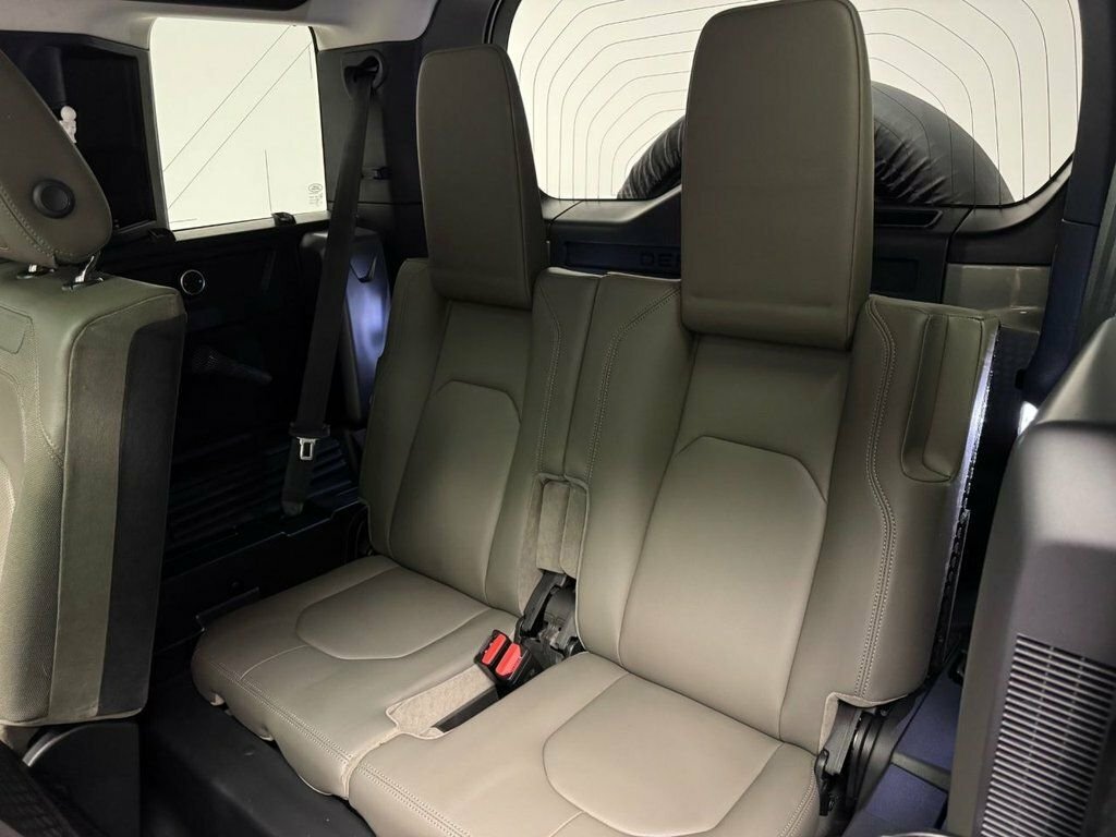 Land Rover Defender Defender S D White #13