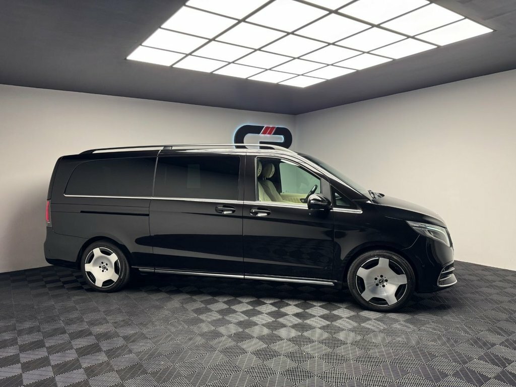 Mercedes-Benz V Class 2.2L Amg Line Black #6