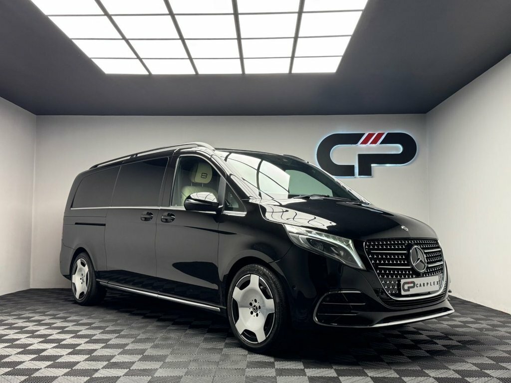Mercedes-Benz V Class 2.2L Amg Line Black #4