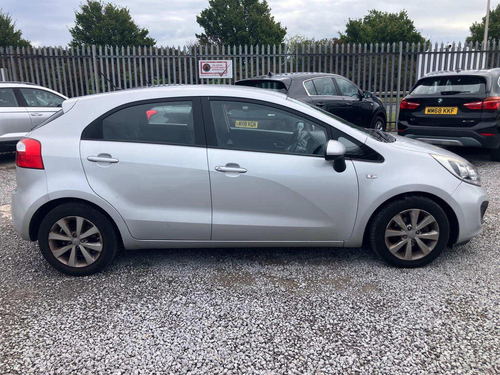 Kia RIO 1.25 Sr7 Red #15