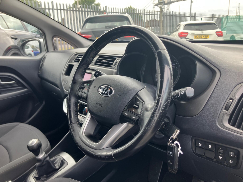 Kia RIO 1.25 Sr7 Red #32