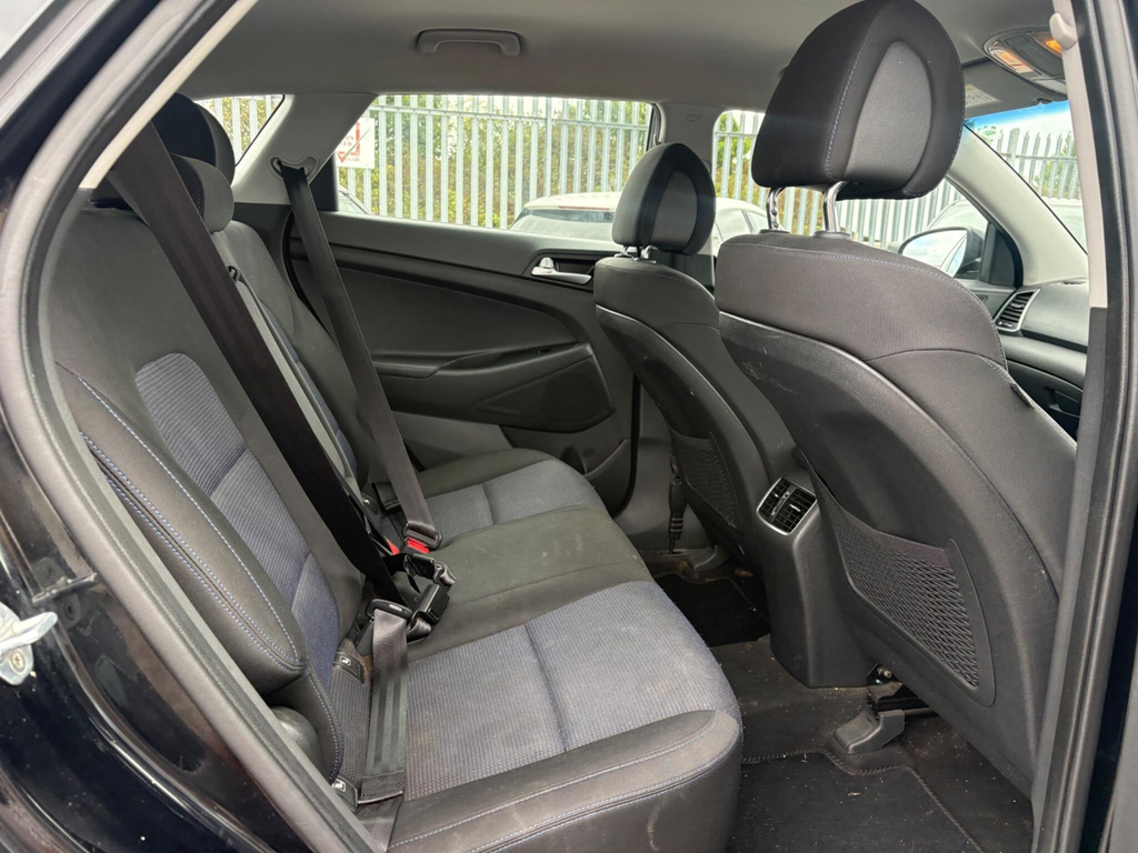Hyundai Tucson Crdi Se Nav Blue Drive Beige #15