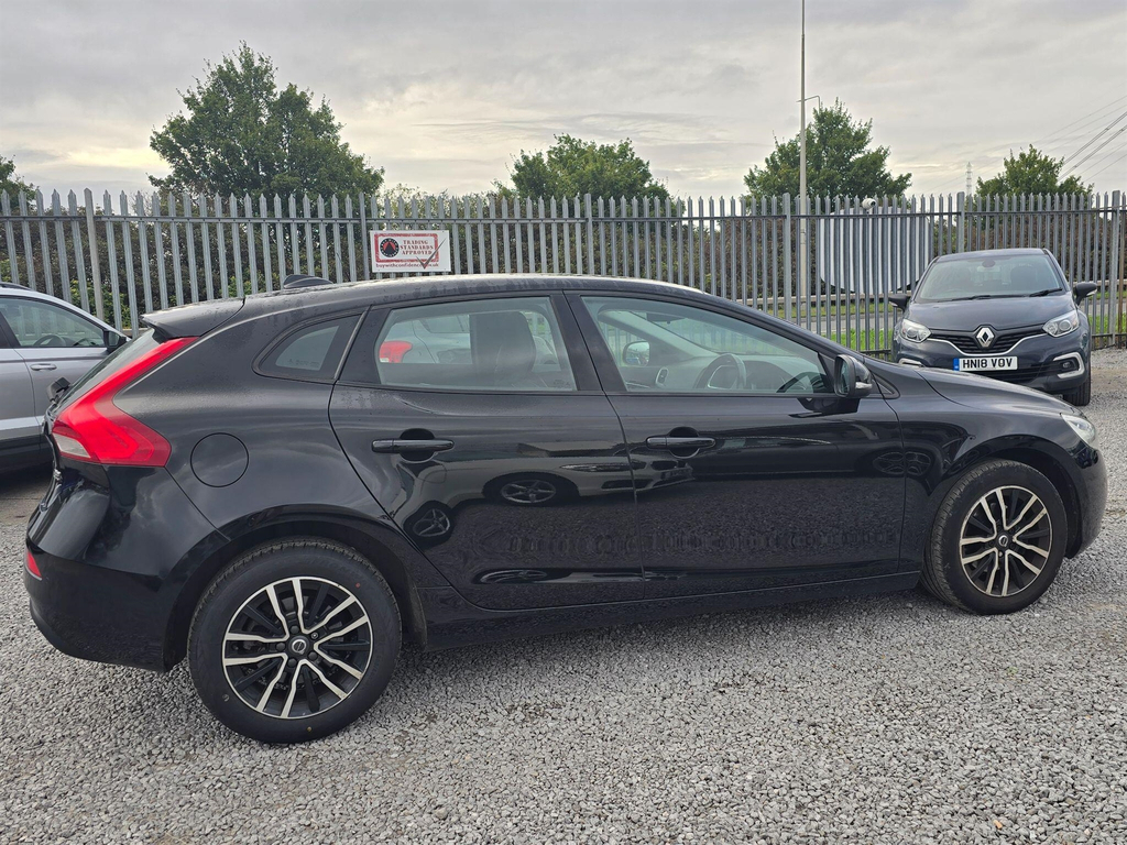 Volvo V40 2.0 D4 R-design Pro Euro 6 Ss Black #14