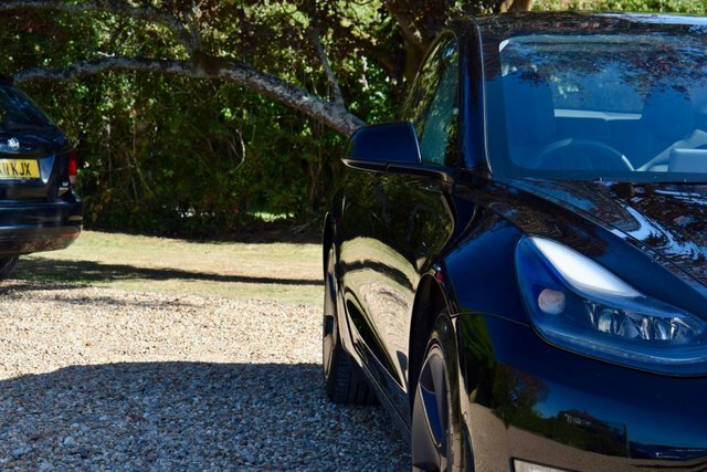 Tesla Model 3 2022 Dual Motor Long Range Saloon A White #14