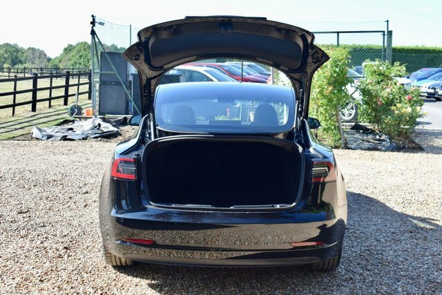 Tesla Model 3 2022 Dual Motor Long Range Saloon A White #9