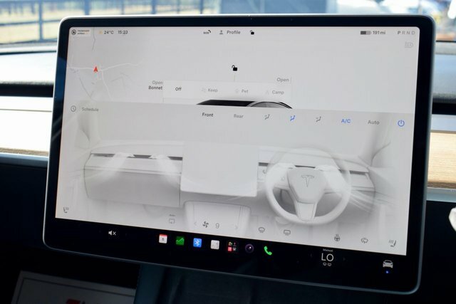 Tesla Model 3 2022 Dual Motor Long Range Saloon A White #40