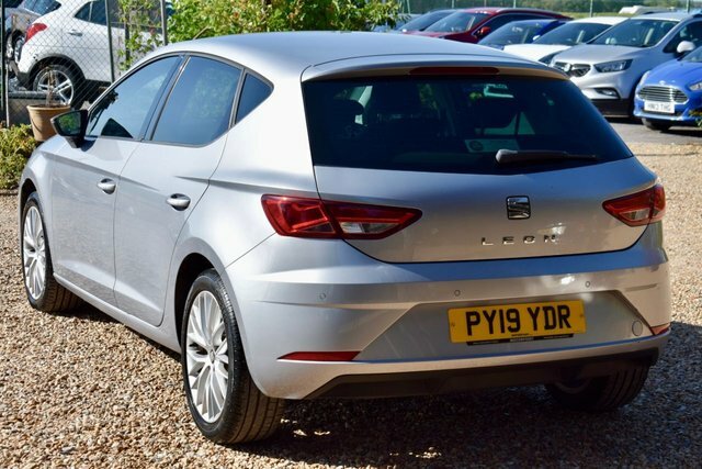 Seat Leon Tsi Se Dynamic Hatchback Silver #4