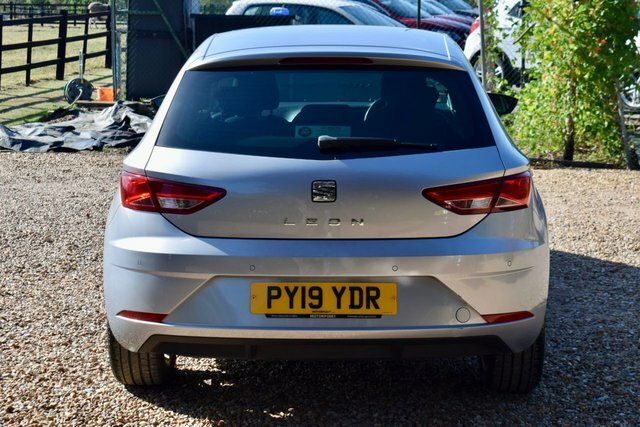 Seat Leon Tsi Se Dynamic Hatchback Silver #5