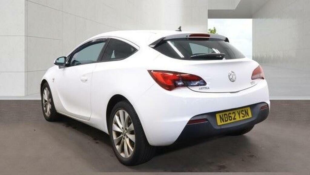 Vauxhall Astra GTC Coupe 1.4T 16V Sri Euro 5 Ss 201262 White #6