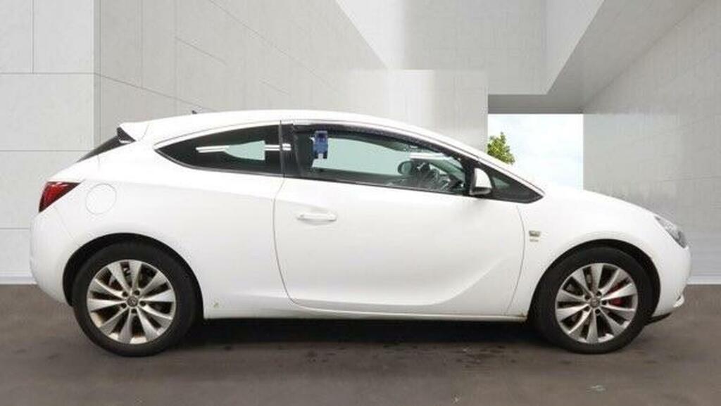 Vauxhall Astra GTC Coupe 1.4T 16V Sri Euro 5 Ss 201262 White #5