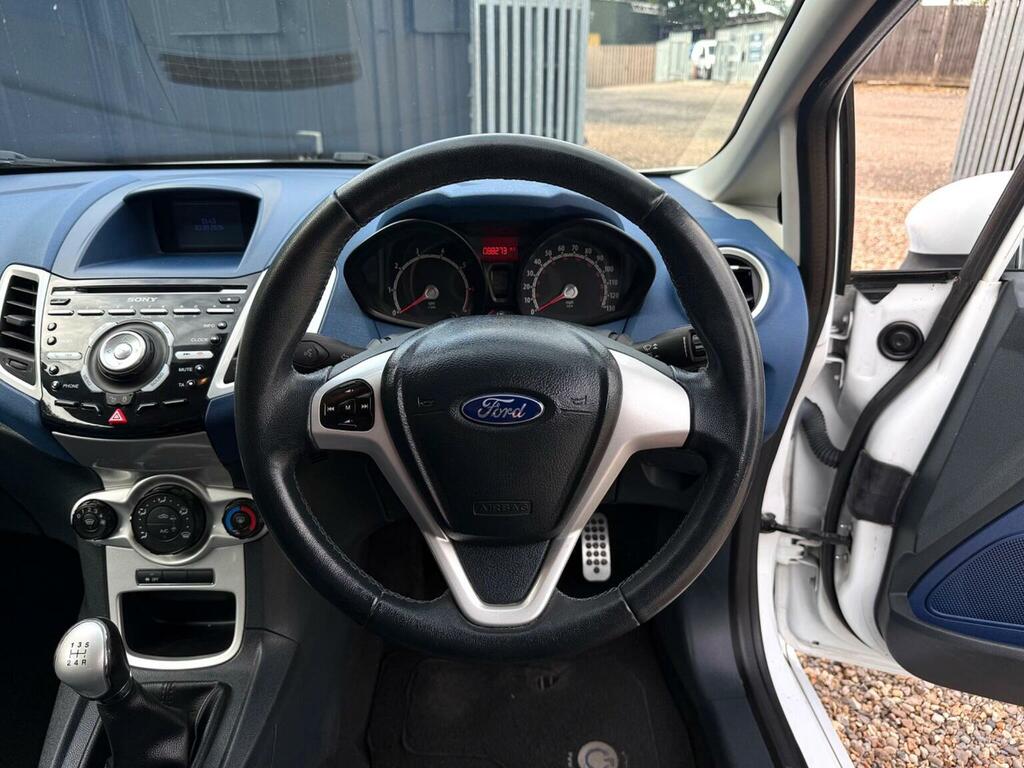 Ford Fiesta 1.6 Zetec S White #3