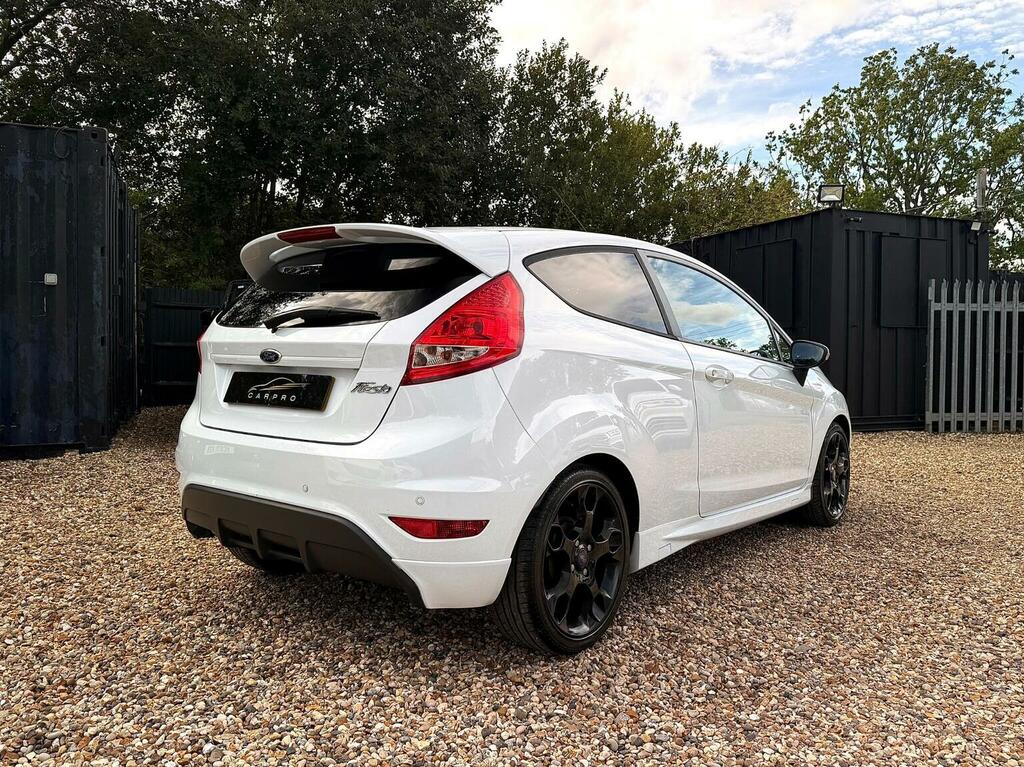 Ford Fiesta 1.6 Zetec S White #2