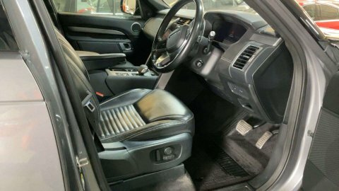 Land Rover Discovery 3 .0 Discovery R-dynamic Grey #2