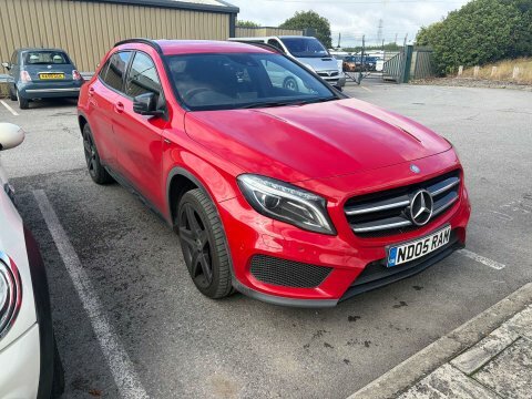 Mercedes-Benz GLA Class 2.1 Gla 220 Red