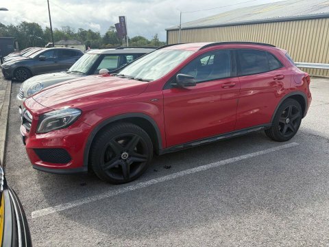 Mercedes-Benz GLA Class 2.1 Gla 220 Red #5