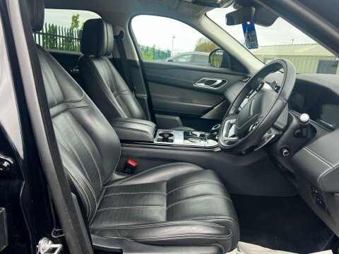 Land Rover Range Rover Velar 2.0 Range Rover Black #2