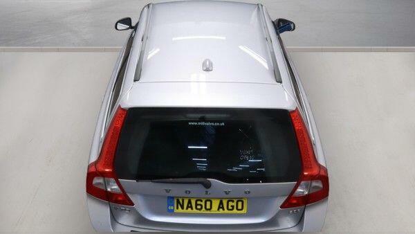 Volvo V70  Black #8