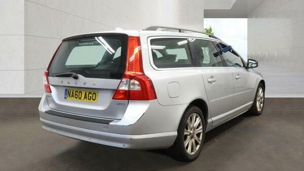 Volvo V70 Se Silver #3